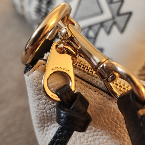 Coach Penny Shoulder Duffle in Chalk Colorblock Cream, Tan & Black Never Carried - Picture 5 of 16